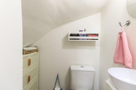 Casa de condomínio à venda com 55m², 2 quartos e 1 vagaLavabo 