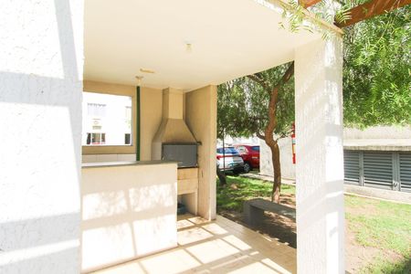 Apartamento à venda com 42m², 2 quartos e 1 vaga Apartamento à venda com 42m², 2 quartos e 1 vagaÁrea comum - Churrasqueira