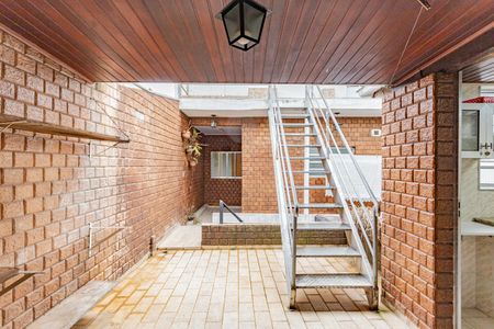 Casa para alugar com 160m², 3 quartos e sem vagaQuintal