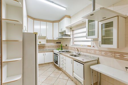 Casa para alugar com 160m², 3 quartos e sem vagaCozinha