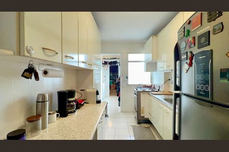 Apartamento à venda com 91m², 2 quartos e 2 vagasCozinha