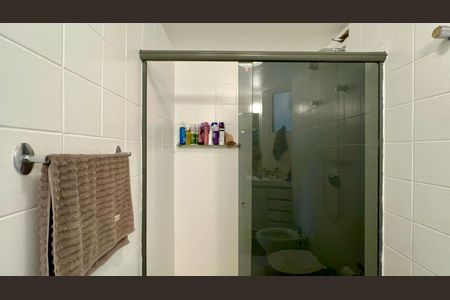 Apartamento à venda com 91m², 2 quartos e 2 vagasBanheiro da Suíte
