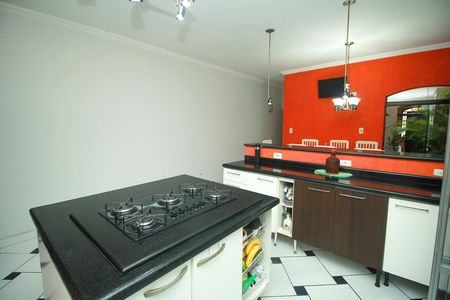 Casa à venda com 305m², 4 quartos e 7 vagasCozinha