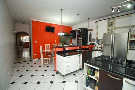 Casa à venda com 305m², 4 quartos e 7 vagasCozinha