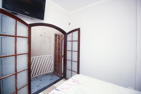 Casa à venda com 305m², 4 quartos e 7 vagasSuíte 2