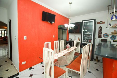 Casa à venda com 305m², 4 quartos e 7 vagasSala de Jantar