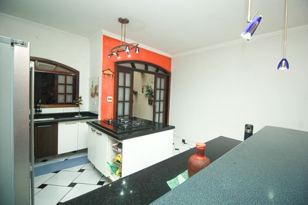 Casa à venda com 305m², 4 quartos e 7 vagasCozinha