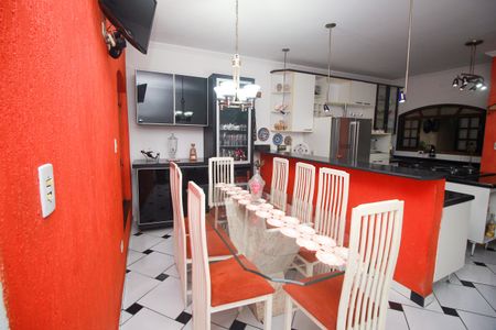 Casa à venda com 305m², 4 quartos e 7 vagasSala de Jantar