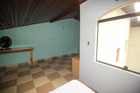 Casa à venda com 305m², 4 quartos e 7 vagasQuarto do sótão