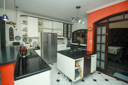 Casa à venda com 305m², 4 quartos e 7 vagasCozinha