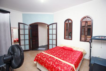 Casa à venda com 305m², 4 quartos e 7 vagasQuarto