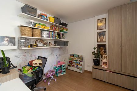 Apartamento à venda com 82m², 3 quartos e 2 vagas Apartamento à venda com 82m², 3 quartos e 2 vagasQuarto 2