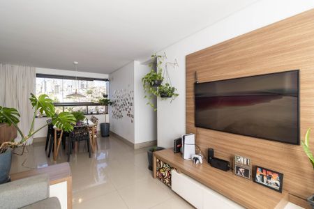 Apartamento à venda com 82m², 3 quartos e 2 vagas Apartamento à venda com 82m², 3 quartos e 2 vagasSala