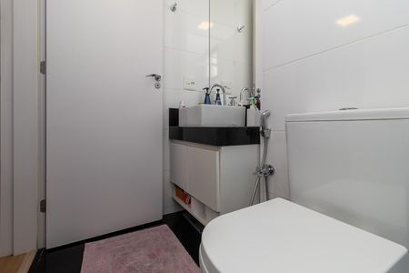 Apartamento à venda com 82m², 3 quartos e 2 vagas Apartamento à venda com 82m², 3 quartos e 2 vagasBanheiro da Suíte