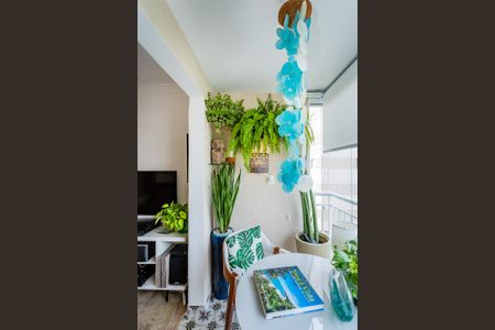 Varanda de apartamento para alugar com 2 quartos, 52m² em Vila Mangalot, São Paulo