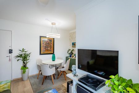 Sala de apartamento para alugar com 2 quartos, 52m² em Vila Mangalot, São Paulo