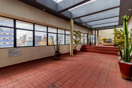 Studio para alugar com 35m², 1 quarto e 1 vaga Studio para alugar com 35m², 1 quarto e 1 vagaTerraço
