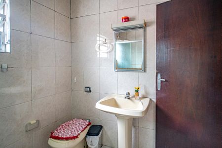 Casa à venda com 480m², 4 quartos e 4 vagas Casa à venda com 480m², 4 quartos e 4 vagasBanheiro 1