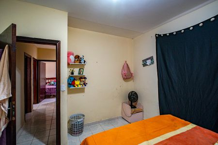 Casa à venda com 480m², 4 quartos e 4 vagas Casa à venda com 480m², 4 quartos e 4 vagasQuarto 1