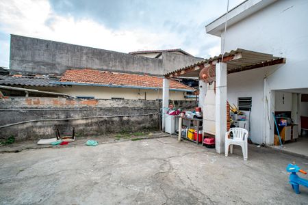Casa à venda com 480m², 4 quartos e 4 vagas Casa à venda com 480m², 4 quartos e 4 vagasQuintal