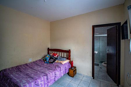 Casa à venda com 480m², 4 quartos e 4 vagas Casa à venda com 480m², 4 quartos e 4 vagasSuíte