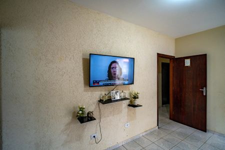 Casa à venda com 480m², 4 quartos e 4 vagas Casa à venda com 480m², 4 quartos e 4 vagasSala