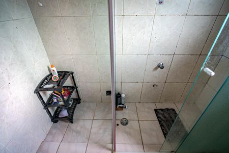 Casa à venda com 480m², 4 quartos e 4 vagas Casa à venda com 480m², 4 quartos e 4 vagasBanheiro 1