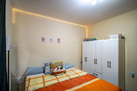 Casa à venda com 480m², 4 quartos e 4 vagas Casa à venda com 480m², 4 quartos e 4 vagasQuarto 1