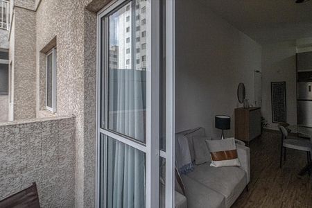 Apartamento à venda com 49m², 2 quartos e 1 vaga Apartamento à venda com 49m², 2 quartos e 1 vagaVaranda