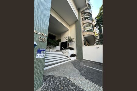 Apartamento à venda com 205m², 4 quartos e 2 vagasFachaa