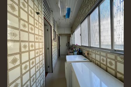 Apartamento à venda com 205m², 4 quartos e 2 vagasÁrea de Serviço
