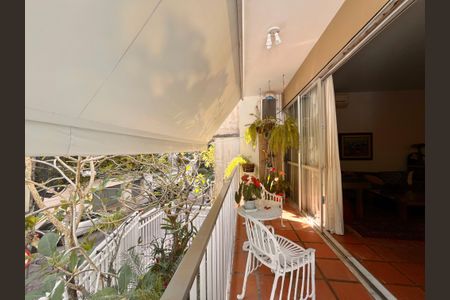 Apartamento à venda com 205m², 4 quartos e 2 vagasVaranda da Sala