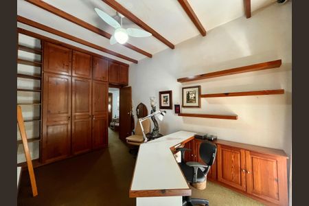 Apartamento à venda com 205m², 4 quartos e 2 vagasQuarto 3