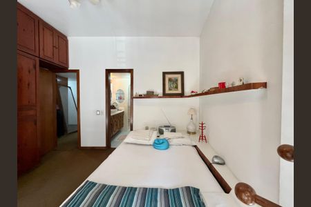 Apartamento à venda com 205m², 4 quartos e 2 vagasSuite