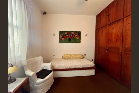 Apartamento à venda com 205m², 4 quartos e 2 vagasQuarto 4
