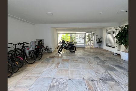 Apartamento à venda com 205m², 4 quartos e 2 vagasBicicletário 