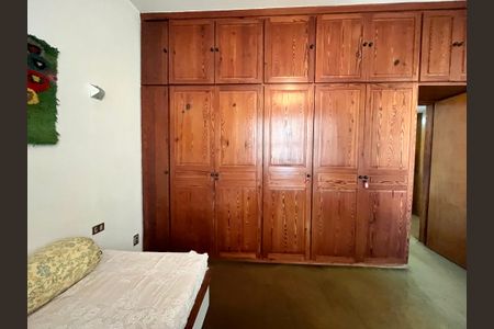 Apartamento à venda com 205m², 4 quartos e 2 vagasQuarto 4