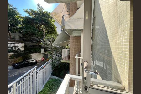 Apartamento à venda com 205m², 4 quartos e 2 vagasVaranda do Quarto 3