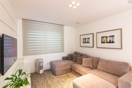 Casa à venda com 437m², 3 quartos e 7 vagasSala de TV