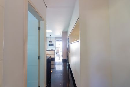 Casa à venda com 437m², 3 quartos e 7 vagasCozinha 