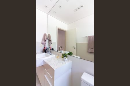 Casa à venda com 437m², 3 quartos e 7 vagasBanheiro da Suíte 3