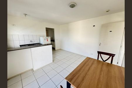 Apartamento para alugar com 41m², 1 quarto e 1 vagaSala / Cozinha