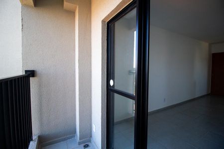 Apartamento para alugar com 51m², 2 quartos e 1 vagaVaranda