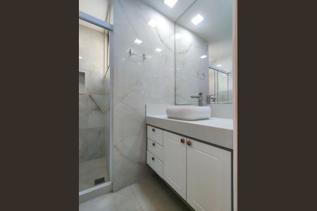 Apartamento para alugar com 81m², 2 quartos e 1 vagaBanheiro da Suíte