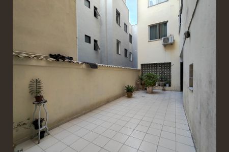 Apartamento para alugar com 81m², 2 quartos e 1 vagaÁrea comum - Playground