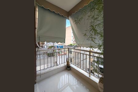 Apartamento para alugar com 81m², 2 quartos e 1 vagaVaranda da Sala