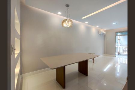 Apartamento para alugar com 81m², 2 quartos e 1 vagaSala