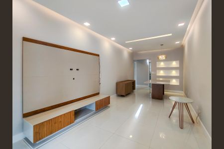 Apartamento para alugar com 81m², 2 quartos e 1 vagaSala