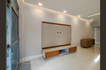 Apartamento para alugar com 81m², 2 quartos e 1 vagaSala