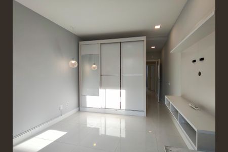 Apartamento para alugar com 81m², 2 quartos e 1 vagaSuíte